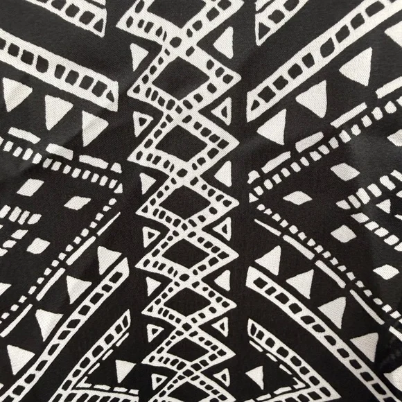 Michael Kors black and white print kaftan tunic top size L/XL - Picture 4 of 7